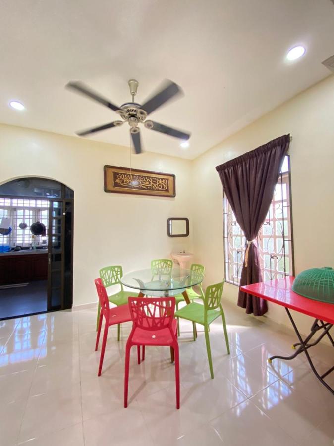 Family Homestay Kuala Terengganu Exterior foto