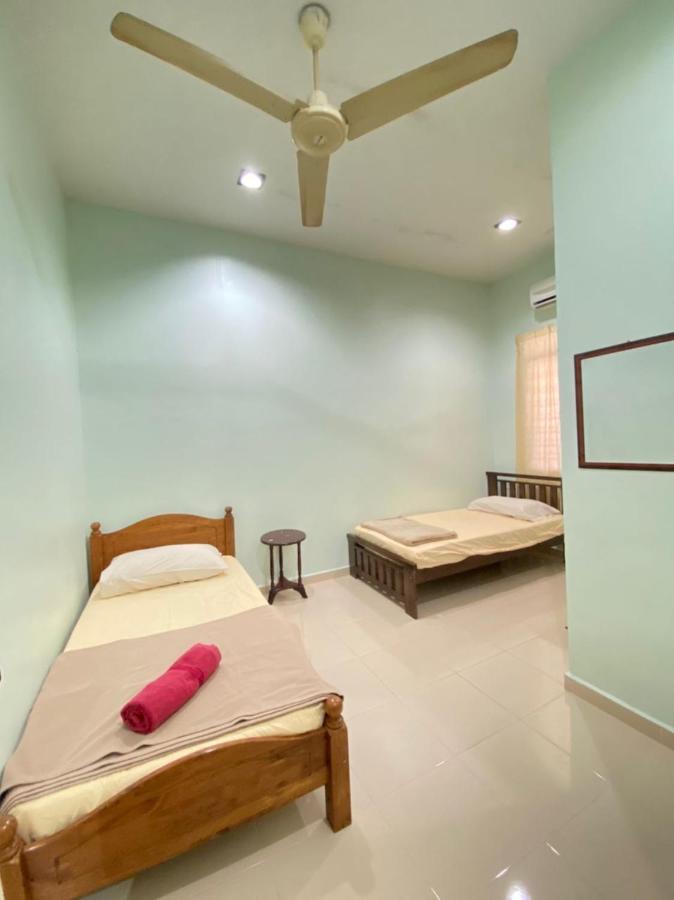 Family Homestay Kuala Terengganu Exterior foto
