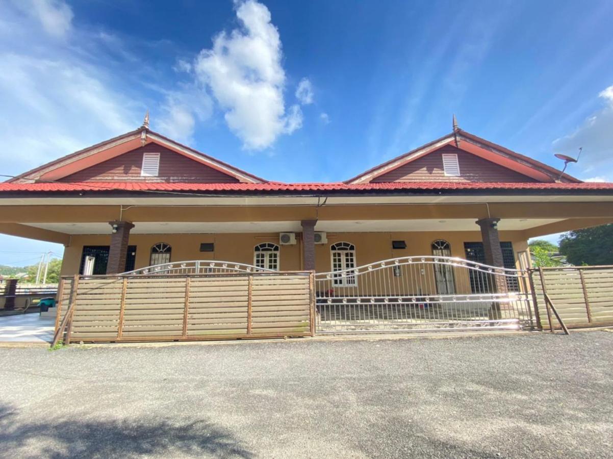 Family Homestay Kuala Terengganu Exterior foto