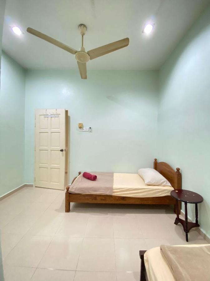 Family Homestay Kuala Terengganu Exterior foto