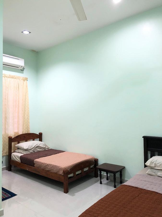 Family Homestay Kuala Terengganu Exterior foto